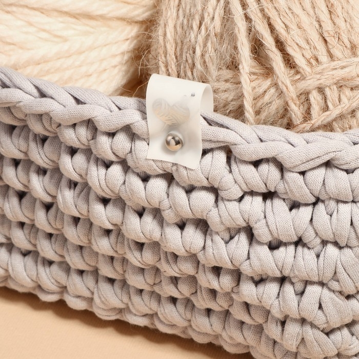 Бирка с кнопкой «Клубок», 5 × 1,5 см, 10 шт, цвет матовый/серебряный Бирка с кнопкой «Клубок», 5 × 1,5 см, 10 шт, цвет матовый/серебряный