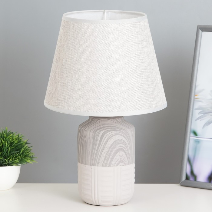 Настольная лампа Настольная лампа "Лиана" Е14 40Вт серый 22х22х35см RISALUX