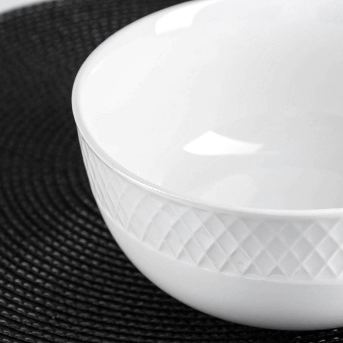 Салатник фарфоровый Wilmax «Юлия Высоцкая», 1,3 л, d=18 см, цвет белый Салатник фарфоровый Wilmax «Юлия Высоцкая», 1,3 л, d=18 см, цвет белый