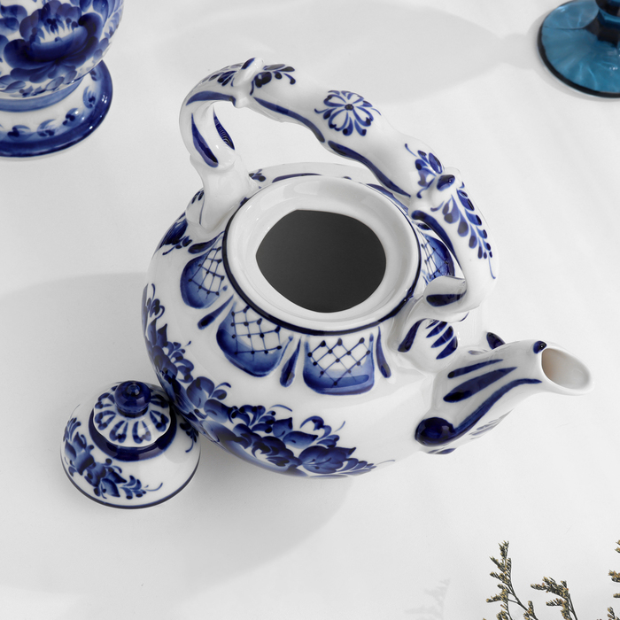 Чайник «Вдохновение», H = 21 см, гжель Чайник «Вдохновение», H = 21 см, гжель