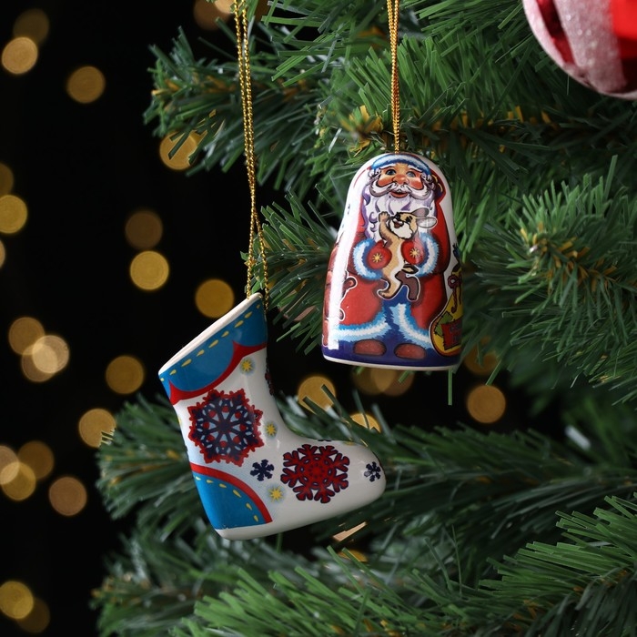 Набор ёлочных игрушек Набор ёлочных игрушек "Дед Мороз и валенок", 6 см