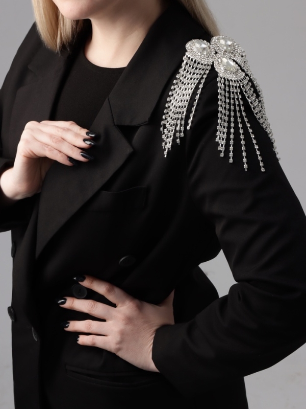 Брошь «Эполет» голливуд, цвет белый в серебре Брошь «Эполет» голливуд, цвет белый в серебре