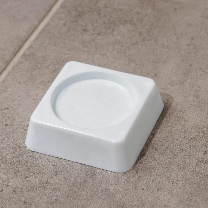 Антивибрационные подставки «Доляна», 4 шт, квадратные, цвет белый Антивибрационные подставки «Доляна», 4 шт, квадратные, цвет белый