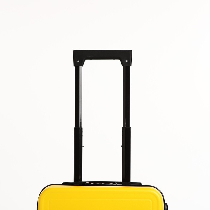 Чемодан детский 32 л (S), отдел на молнии, 4 колеса, цвет жёлтый Чемодан детский 32 л (S), отдел на молнии, 4 колеса, цвет жёлтый