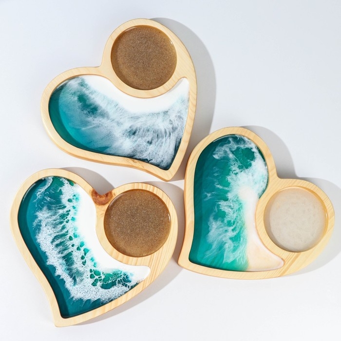 Менажница авторская с эпоксидной пищевой смолой Adelica, 21×22 см, цельный кедр, рисунок МИКС Менажница авторская с эпоксидной пищевой смолой Adelica, 21×22 см, цельный кедр, рисунок МИКС