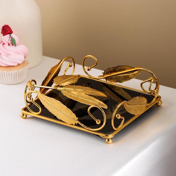 Салфетница «Перо», 17×17×6 см, цвет металла золотой Салфетница «Перо», 17×17×6 см, цвет металла золотой