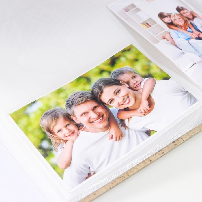 Фотоальбом на 500 фото 10х15 см Фотоальбом на 500 фото 10х15 см "Башня, автомобиль и цветы" в коробке МИКС 33,5х30х5,5 см