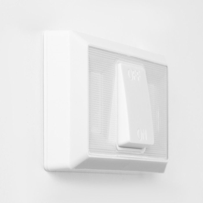 Фонарь-светильник  Фонарь-светильник "Мастер К", 220 лм, COB, 4 ААА, магнит, клейкая основа, 11.2 х 7.5 х 3 см