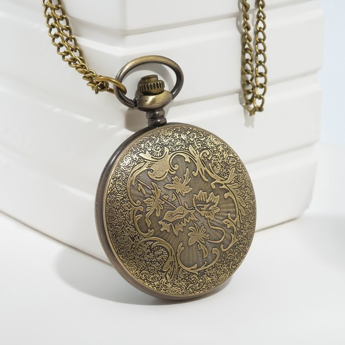 Часы карманные Часы карманные "Корабль", кварцевые, d циферблата-4 см, 5.5 х 4.5 см