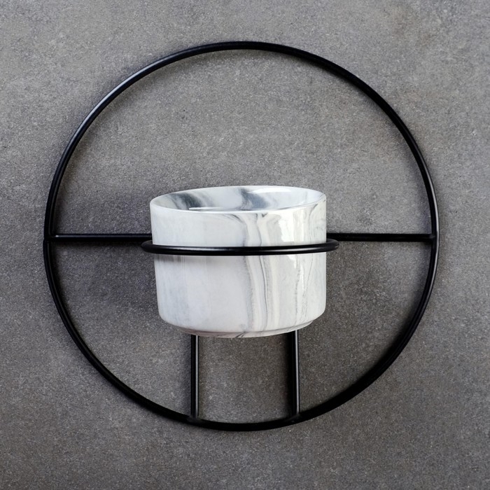 Горшок настенный Горшок настенный "Салли" с черной подставкой, 17х8х17см