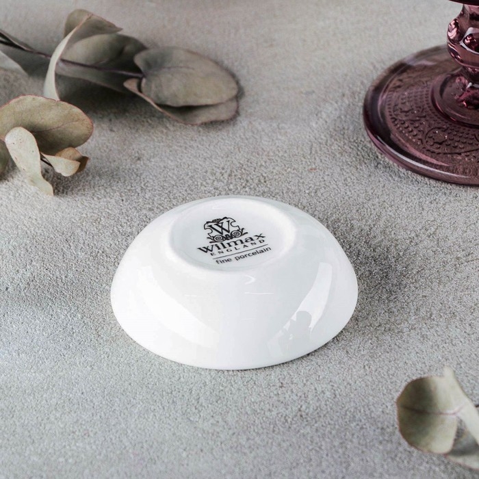 Соусник фарфоровый Wilmax Olivia, d=7,5 см, цвет белый Соусник фарфоровый Wilmax Olivia, d=7,5 см, цвет белый