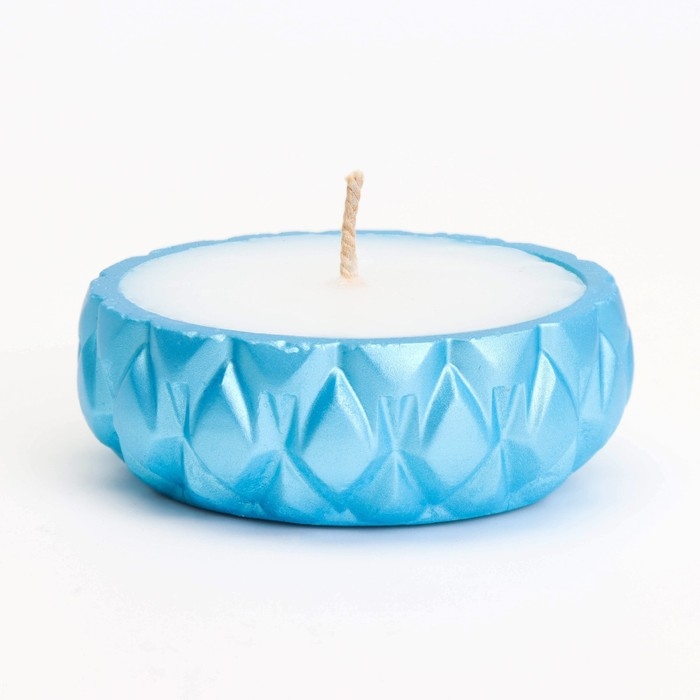 Свеча «Купол» в подсвечнике с ромбовидными гранями из гипса с крышкой, 8,5х8,5см, голубой Свеча «Купол» в подсвечнике с ромбовидными гранями из гипса с крышкой, 8,5х8,5см, голубой