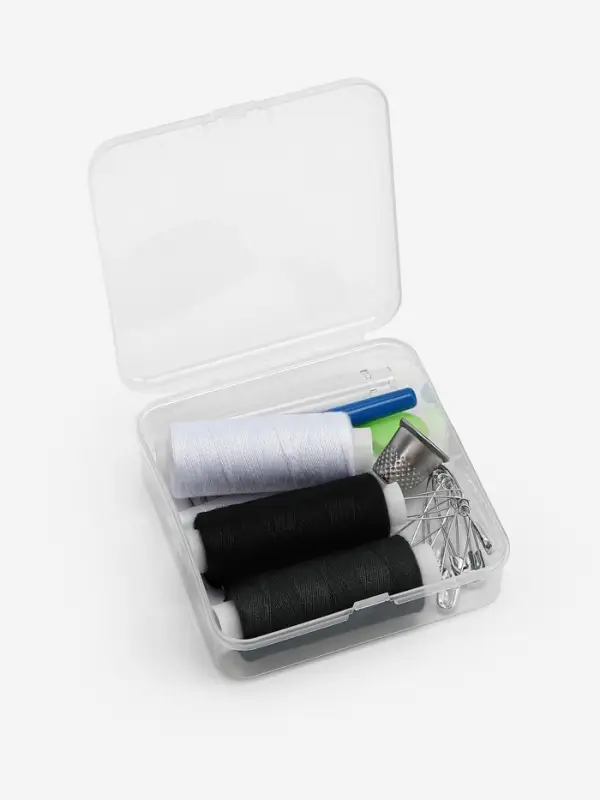 Швейный набор, 31 предмет, в боксе, 7.5&times;7.5&times;2.5 см