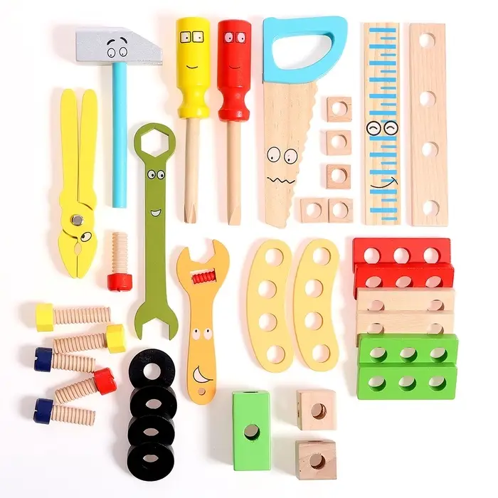 Игровой набор &laquo;Набор плотника и конструктор в чемоданчике&raquo; 7&times;30&times;23 см, 33 элемента