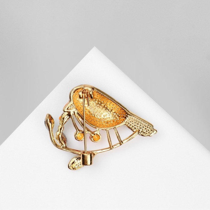 Брошь «Птица» с ягодами, цветная в золоте Брошь «Птица» с ягодами, цветная в золоте