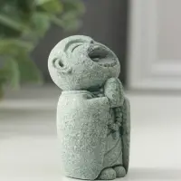 Фигурка песчаник &laquo;Маленький монах с чётками - священные писания&raquo;, 3.3&times;4&times;7 см