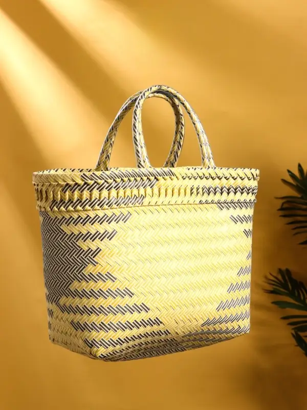 Сумка плетёная пластиковая 30х15х35 см, цв. чёрный, бежевый, белый