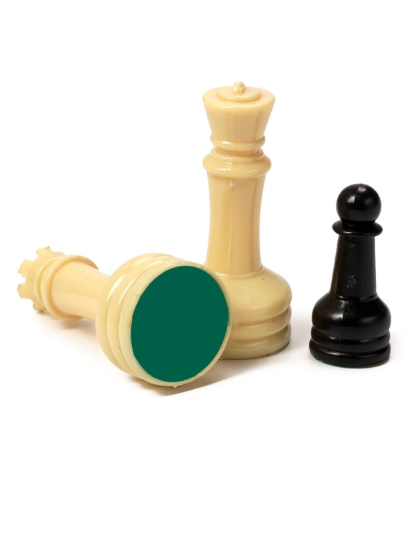 Шахматы 30 х 30 см, король h-5.6 см, d-2.3 см, доска и фигуры пластик Шахматы 30 х 30 см, король h-5.6 см, d-2.3 см, доска и фигуры пластик