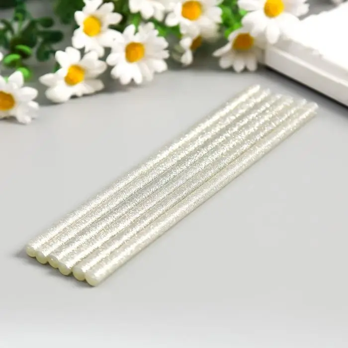 Клеевые стержни для клеевого пистолета Клеевые стержни для клеевого пистолета "Серебро" 7 ммх18 см (набор 6 шт)