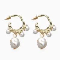 Серьги-кольца с жемчугом "Бусинки в крапинку", цвет белый в золоте Серьги-кольца с жемчугом "Бусинки в крапинку", цвет белый в золоте