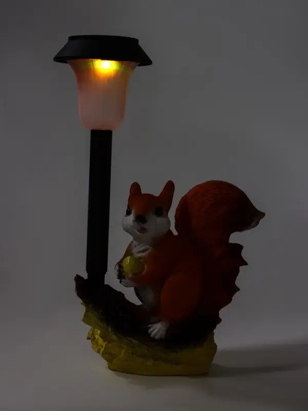 Садовая фигура - фонарь из полистоуна &laquo;Белка с орешком&raquo;, 24&times;16&times;24 см