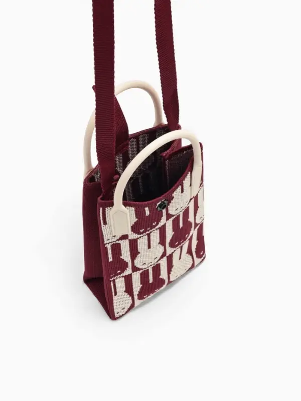 Сумка подр Зайцы, 12*4*17, отд на кнопке, дл ремень, красный