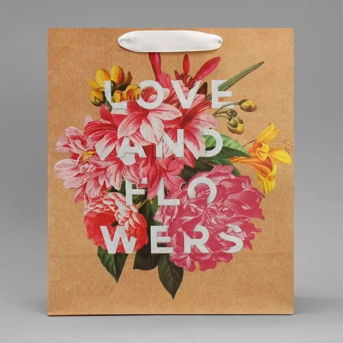 Пакет подарочный крафтовый, упаковка, Love and flowers, 23&times;27&times;11.5 см