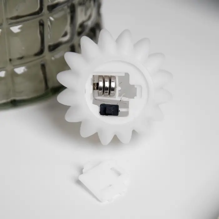 Светодиодная фигура &laquo;Свеча шарики&raquo; 6&times;6 см, от батареек AG13&times;3, свечение тёплое белое