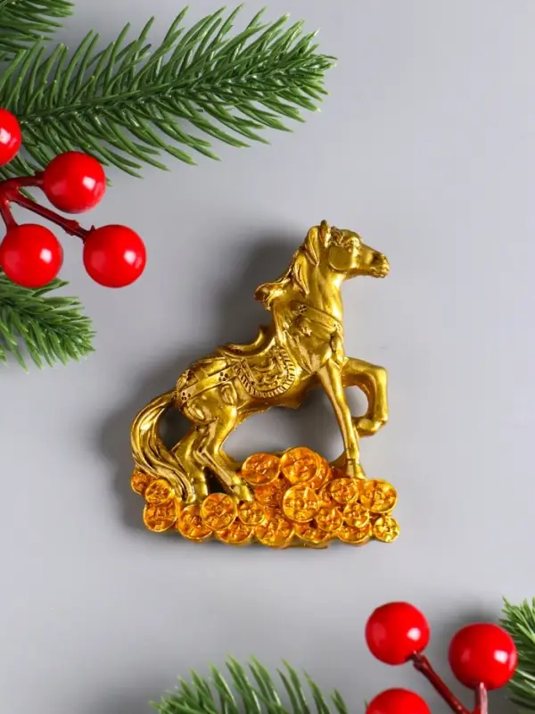 Магнит полистоун   Магнит полистоун  "Бронзовый конь на китайских монетах" МИКС 6х7,5 см