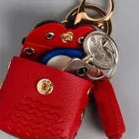 Брелок кожзам с карабином, с кистью "Сумочка. Сова" бордо 5,2х2,5х6 см Брелок кожзам с карабином, с кистью "Сумочка. Сова" бордо 5,2х2,5х6 см