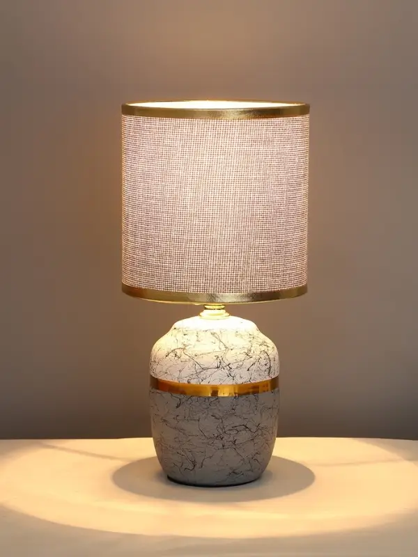 Лампа настольная RISALUX &laquo;Глиптика&raquo;, E14, 40 Вт, серо-белая, 13&times;13&times;26.5 см