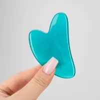 Массажёр гуаша &laquo;Сердце&raquo;, 8.5&times;5.5 см, цвет изумрудный