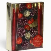 Свеча новогодняя с подсвечником &laquo;Красные шары и шишки&raquo;, набор 4 шт., 4&times;13.5&times;17 см, красная