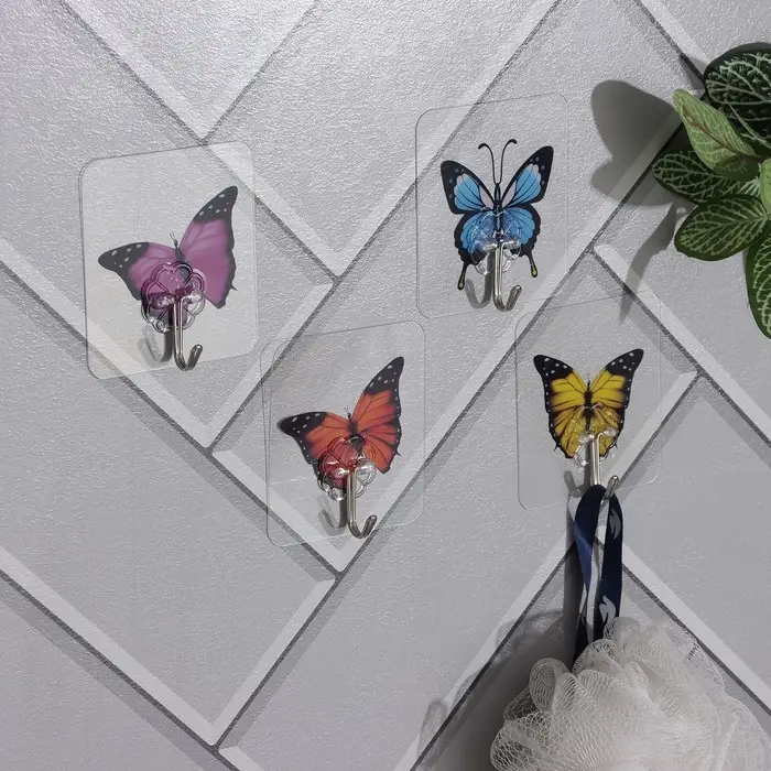 Крючок на липучке «Бабочки», 4 шт, цвет и рисунок МИКС