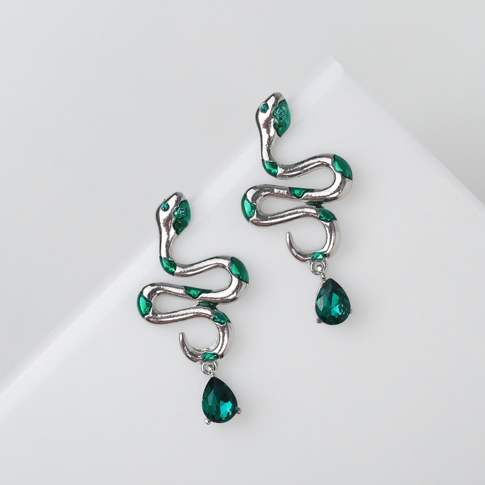 Новый год! Символ года 2025! Серьги «Змеи» с каплей, цвет зелёный в серебре Новый год! Символ года 2025! Серьги «Змеи» с каплей, цвет зелёный в серебре