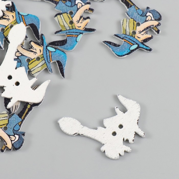 Пуговицы дерево для творчества 2 прокола Пуговицы дерево для творчества 2 прокола "Ведьма на метле" набор 15 шт 3,5х2,5 см