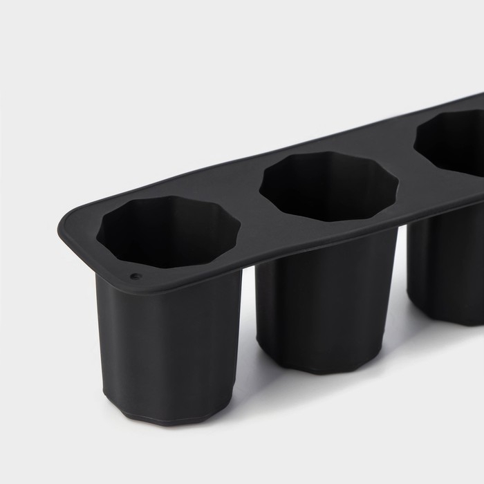 Форма для льда Доляна «Рюмки», силикон, 20×5×5 см, 4 ячейки (3,8×5 см), цвет чёрный Форма для льда Доляна «Рюмки», силикон, 20×5×5 см, 4 ячейки (3,8×5 см), цвет чёрный