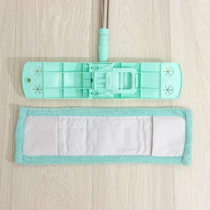 Швабра для мытья пола плоская Доляна, насадка из микрофибры 40×10 см, телескопическая стальная ручка 68(122) см