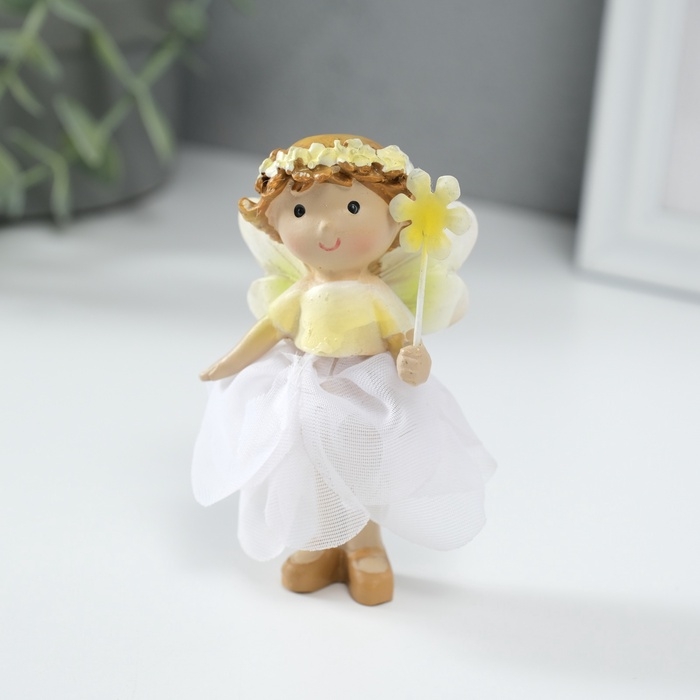 Сувенир полистоун  Сувенир полистоун "Малышка фея в цветочном платьишке с цветком" МИКС 6х6х6 см