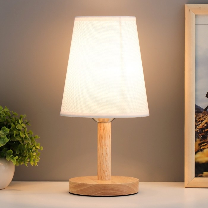 Настольная лампа Настольная лампа "Бордо" Е27 40Вт белый 14х14х30 см RISALUX