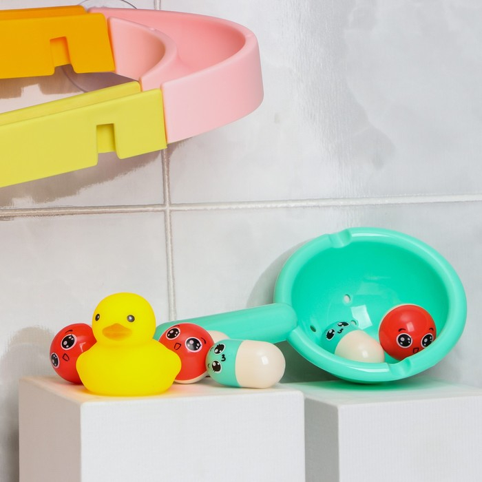 Игрушка для ванны «Водная горка», 22 детали, 8 игрушек, ковш, на присосках, Крошка Я Игрушка для ванны «Водная горка», 22 детали, 8 игрушек, ковш, на присосках, Крошка Я