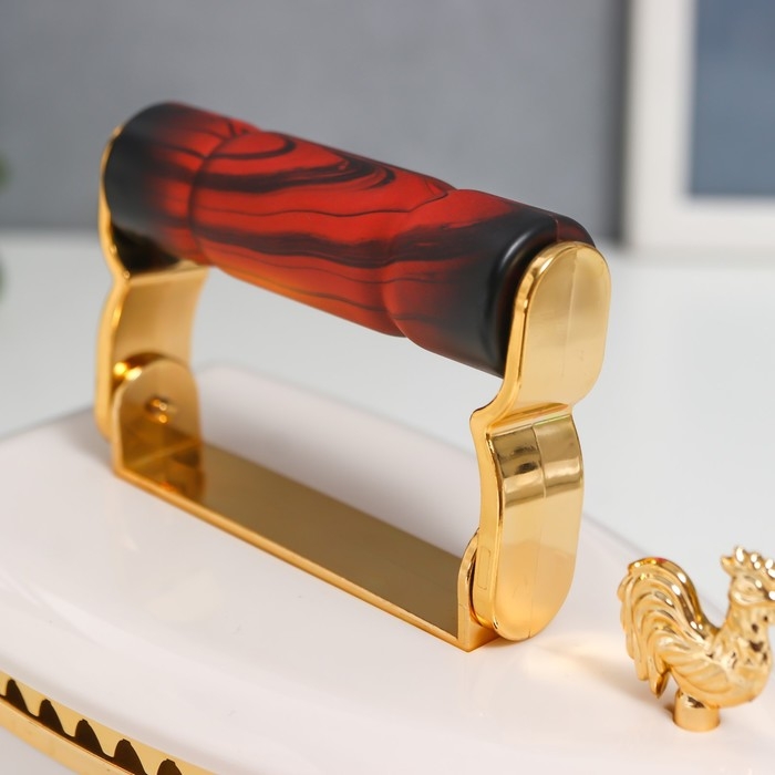 Шкатулка музыкальная механическая Шкатулка музыкальная механическая "Ретро утюг" белый 9х16х12 см