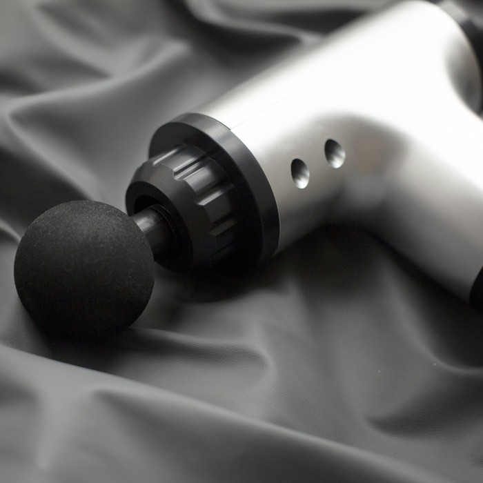 Массажёр для тела Luazon LEM-42, перкуссионный, 4 насадки, 6 скоростей, от АКБ Массажёр для тела Luazon LEM-42, перкуссионный, 4 насадки, 6 скоростей, от АКБ