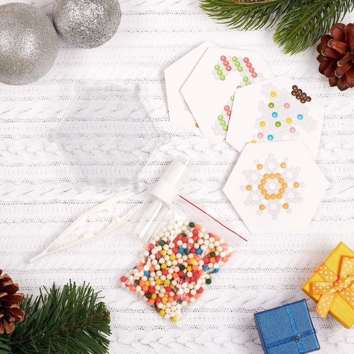 Аквамозаика «Новогоднее волшебство», 4 фигурки, 300 шариков Аквамозаика «Новогоднее волшебство», 4 фигурки, 300 шариков