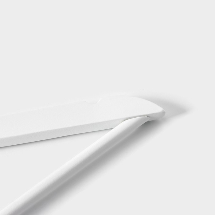 Плечики - вешалки для одежды LaDо́m Soft-Touch, 44,5×23 см, 3 шт, деревянные, с перекладиной, широкие плечики, цвет белый Плечики - вешалки для одежды LaDо́m Soft-Touch, 44,5×23 см, 3 шт, деревянные, с перекладиной, широкие плечики, цвет белый