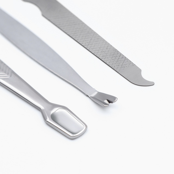 Набор маникюрный, 7 предметов, в футляре, цвет чёрный Набор маникюрный, 7 предметов, в футляре, цвет чёрный