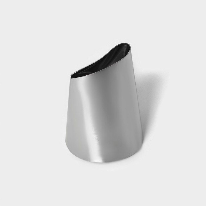 Насадка кондитерская KONFINETTA «Лепесток большой», d=3,4 см, выход d=3 см, нержавеющая сталь Насадка кондитерская KONFINETTA «Лепесток большой», d=3,4 см, выход d=3 см, нержавеющая сталь