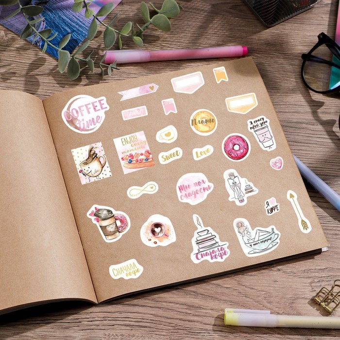 Наклейки детские в стикербуке «Сладкий», 8 листов, 14 х 21 см Наклейки детские в стикербуке «Сладкий», 8 листов, 14 х 21 см