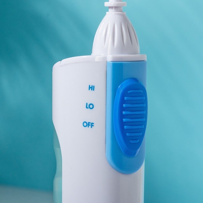 Ирригатор Luazon LIR-04, портативный, 120 мл, 2 режима, 3 насадки, от батареек Ирригатор Luazon LIR-04, портативный, 120 мл, 2 режима, 3 насадки, от батареек