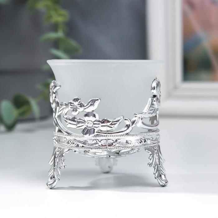 Подсвечник стекло, пластик на 1 свечу Подсвечник стекло, пластик на 1 свечу "Цветы" серебро 6,5х6х6 см